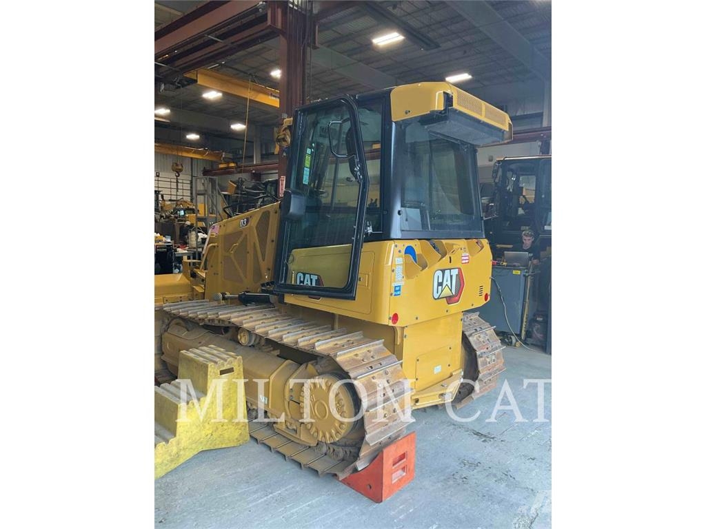 CAT D3 履带式推土机