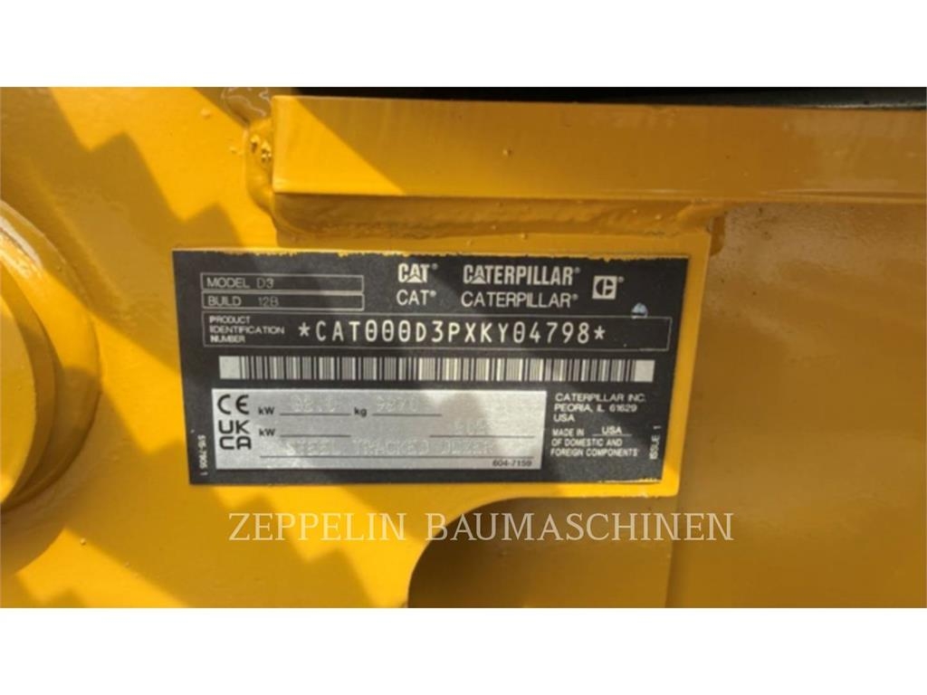 CAT D3 Buldožerji goseničarji