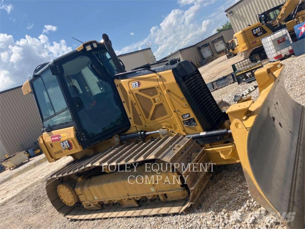 CAT D3-12LGI Buldožeri guseničari