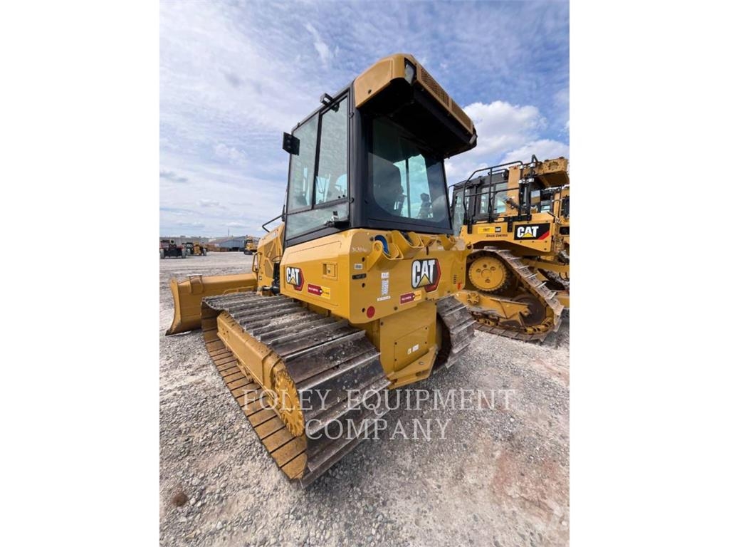 CAT D3-12LGI Buldožeri guseničari