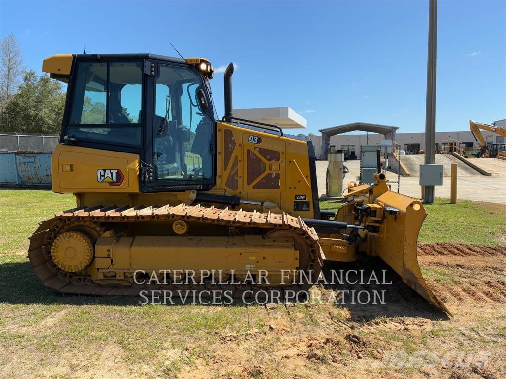 CAT D3-12LGP Buldožeri guseničari