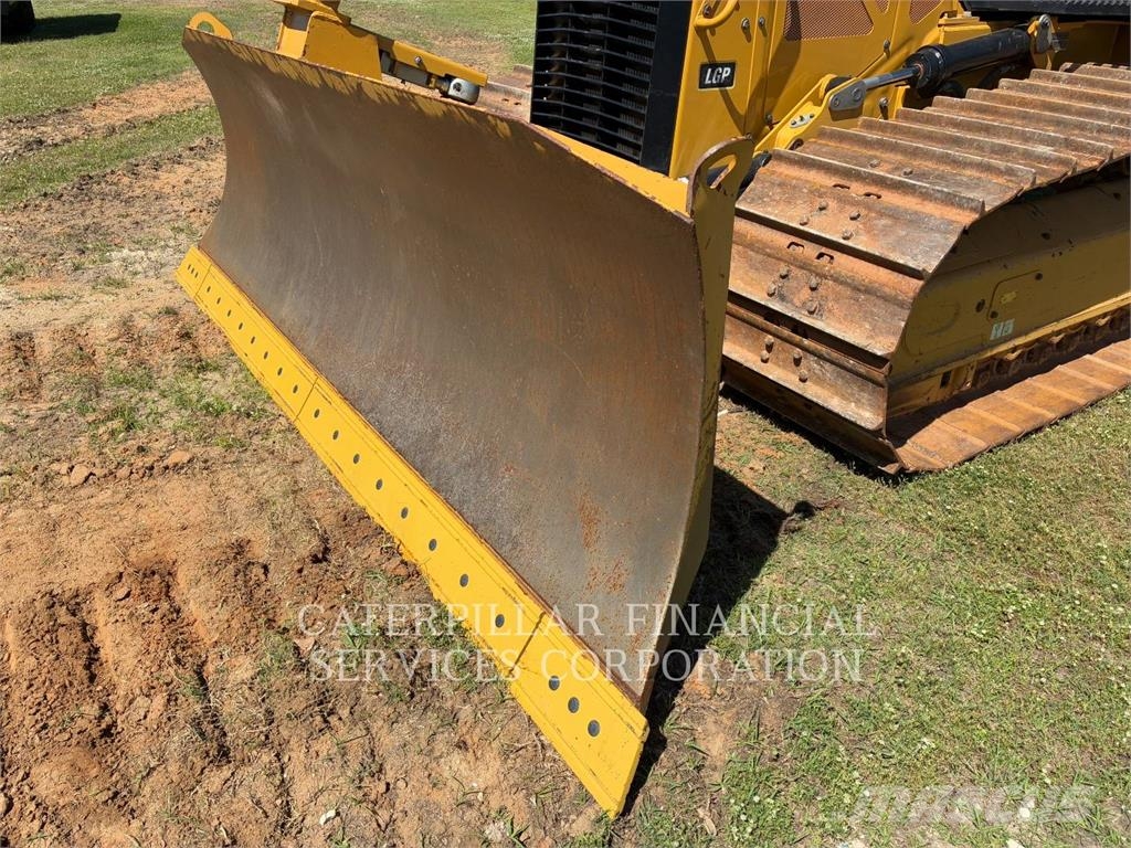 CAT D3-12LGP Buldožeri guseničari