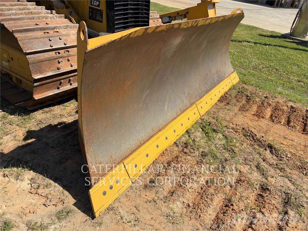 CAT D3-12LGP Buldožeri guseničari