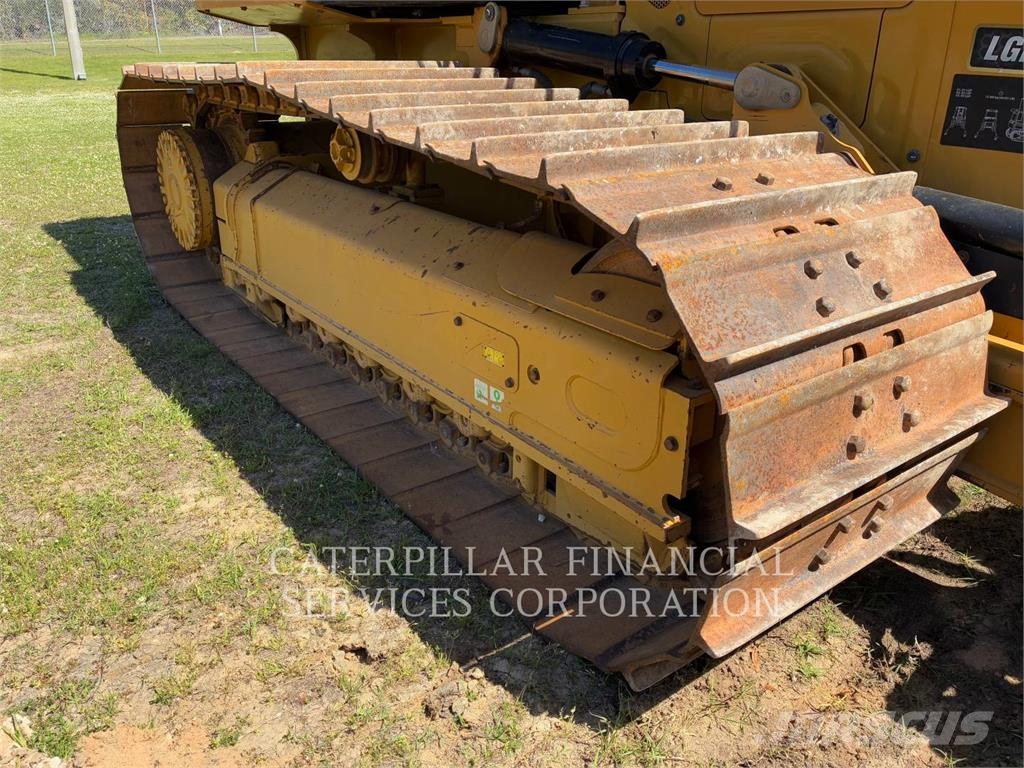 CAT D3-12LGP Buldožeri guseničari
