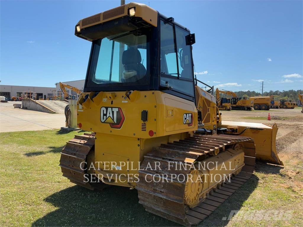 CAT D3-12LGP Buldožeri guseničari