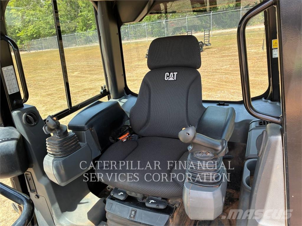 CAT D3-12LGP 履帶推土機
