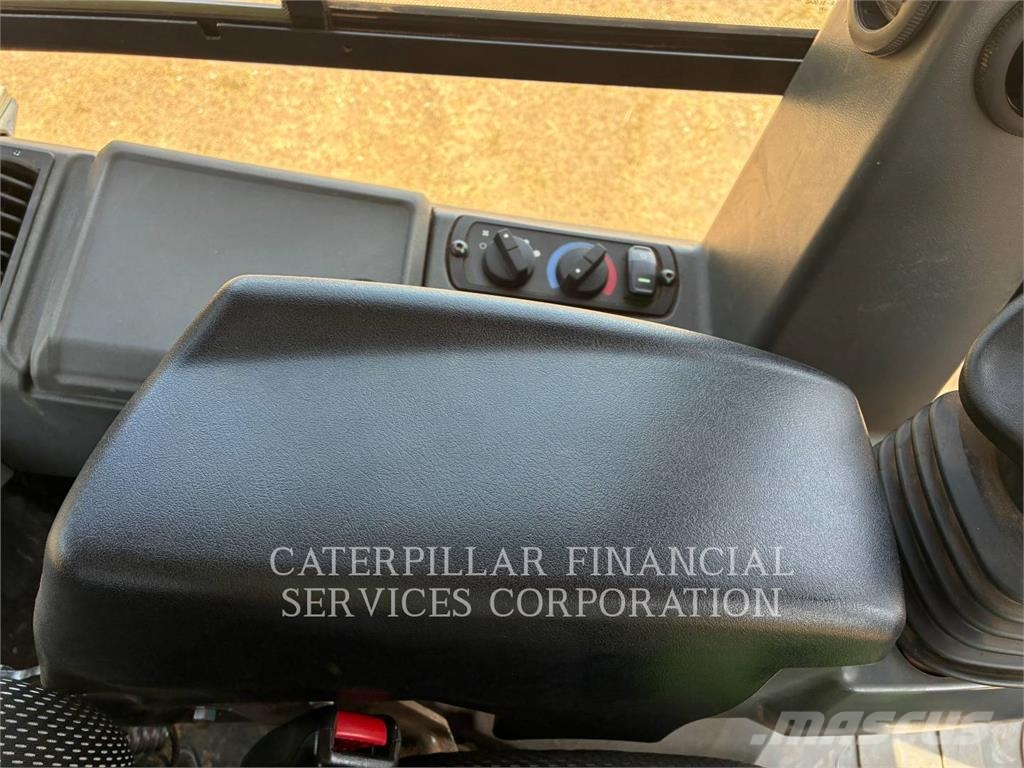 CAT D3-12LGP 履帶推土機