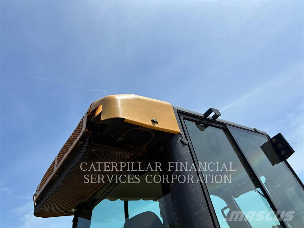 CAT D3-12LGP 履帶推土機