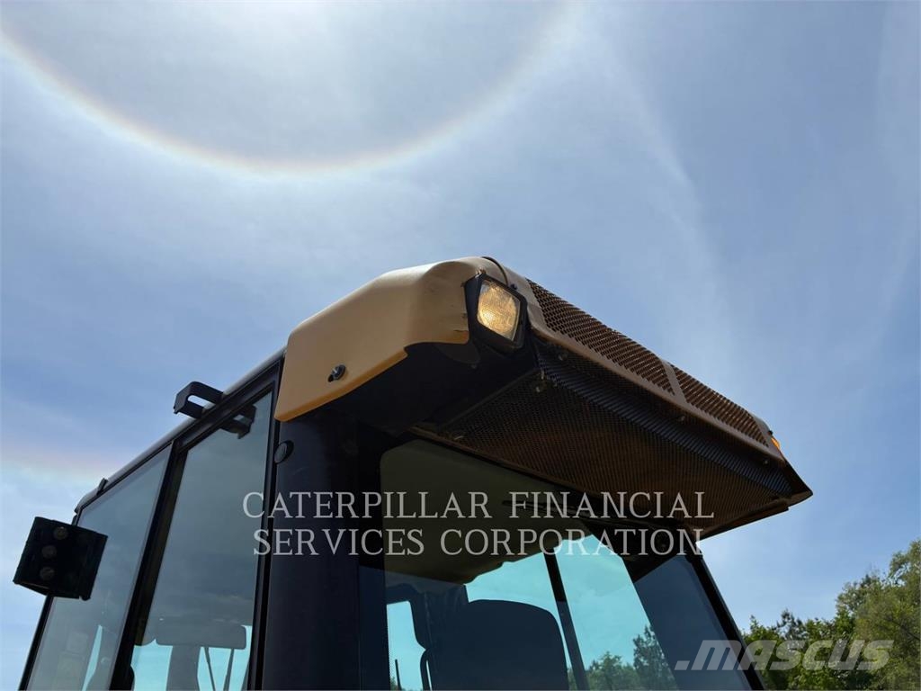 CAT D3-12LGP 履帶推土機