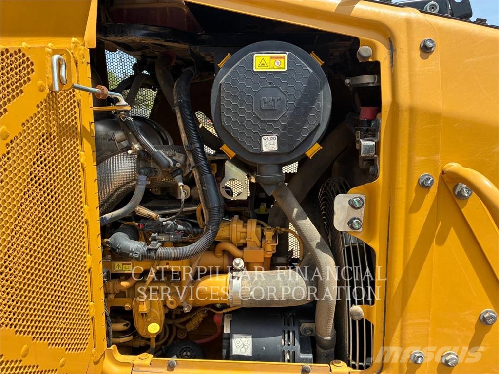 CAT D3-12LGP 履帶推土機