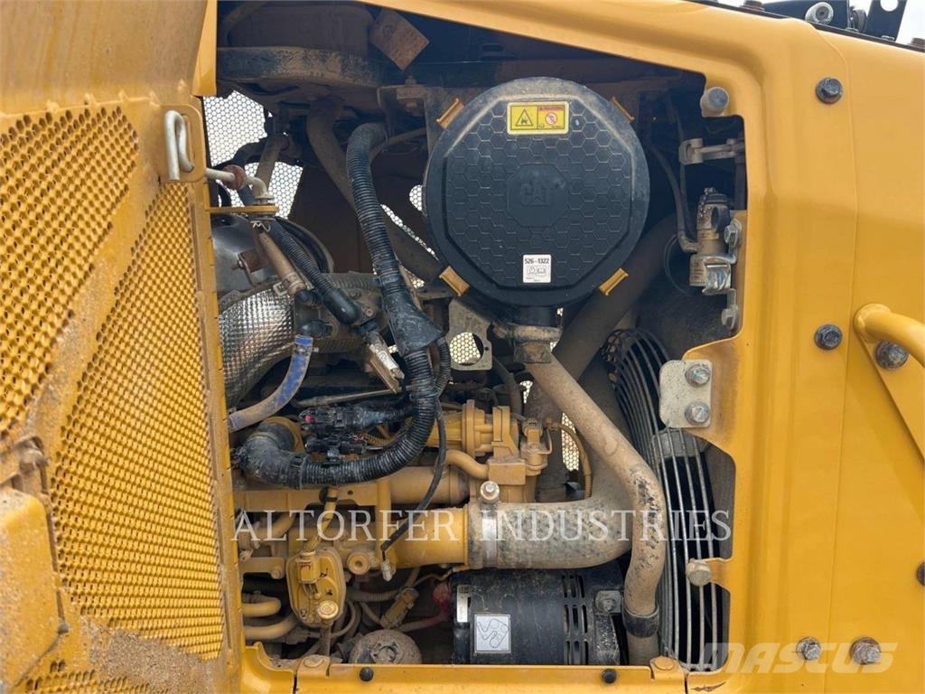 CAT D3-12LGP 履带式推土机