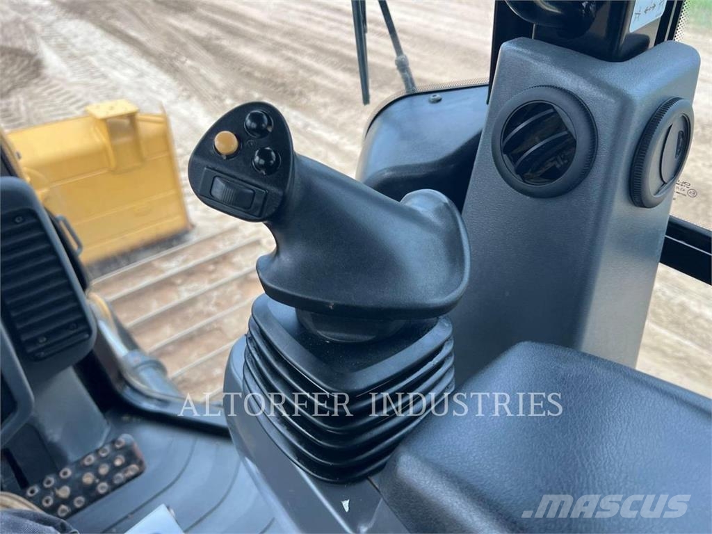 CAT D3-12LGP 履带式推土机