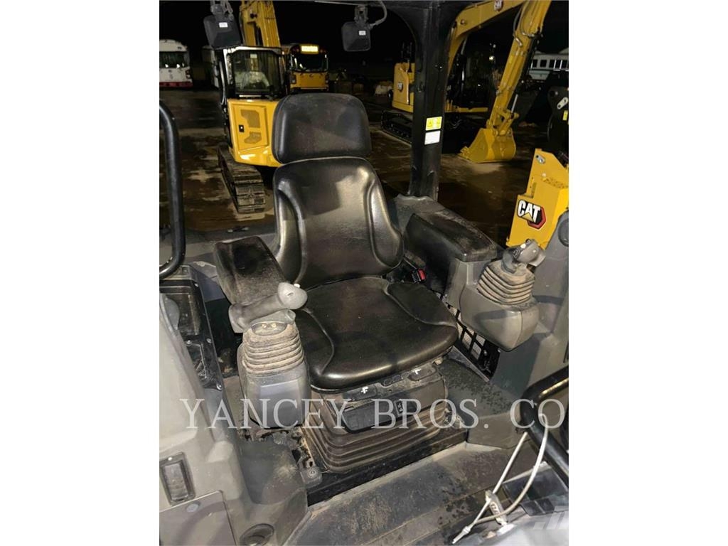 CAT D3 LGP Pásové dozéry
