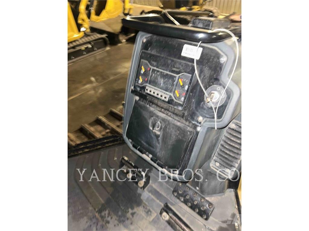 CAT D3 LGP Pásové dozéry