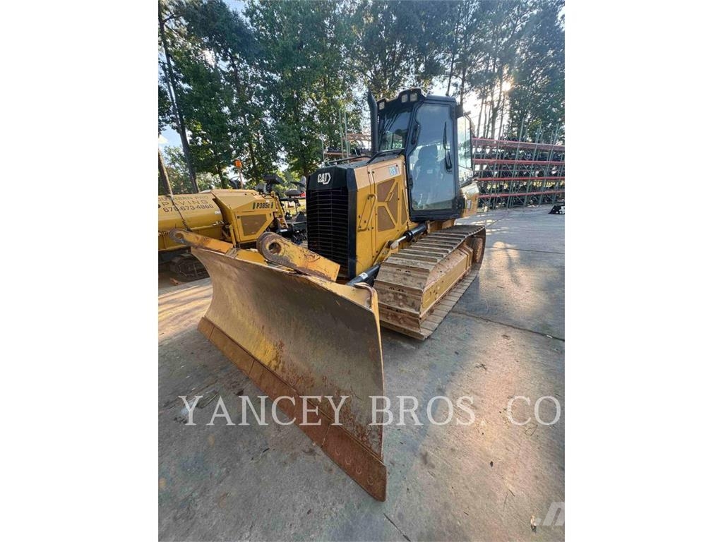 CAT D3 XL Kāpurķēžu buldozeri