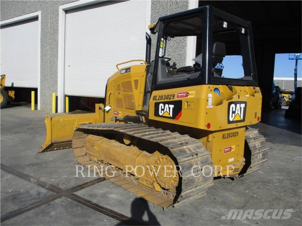 CAT D3K2LGP Pásové dozéry