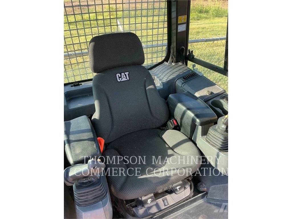 CAT D3LGP Buldožerji goseničarji