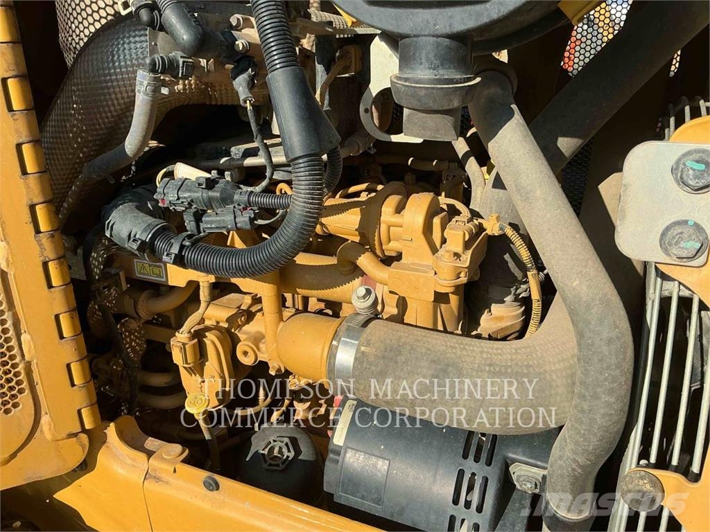 CAT D3LGP Buldožerji goseničarji