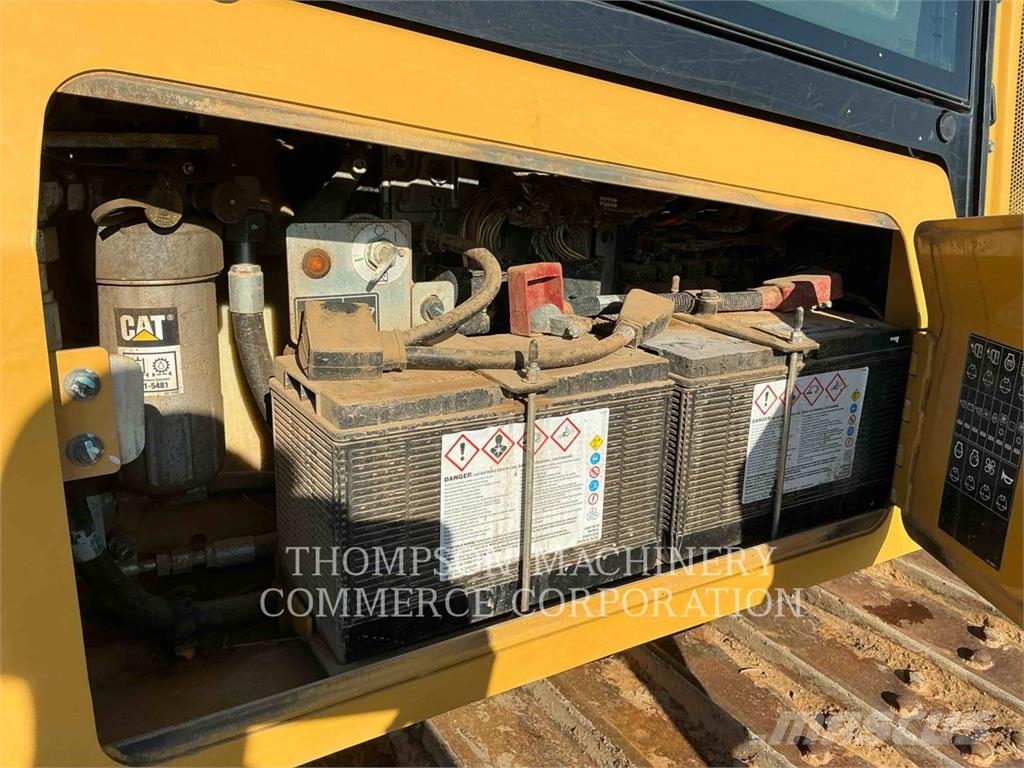CAT D3LGP Buldožerji goseničarji