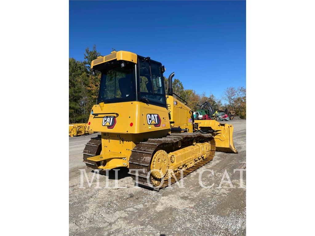 CAT D4 Buldožerji goseničarji
