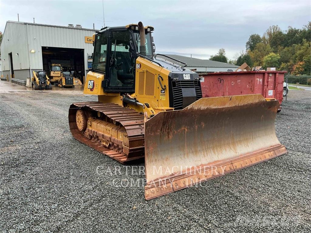 CAT D4 Bulldozer på larvebånd