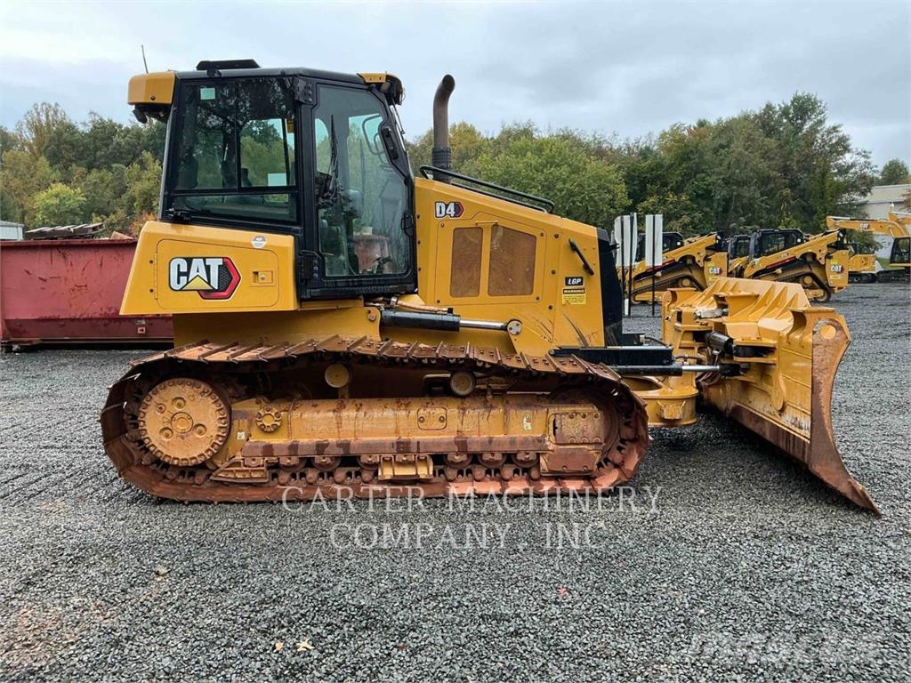 CAT D4 Bulldozer på larvebånd