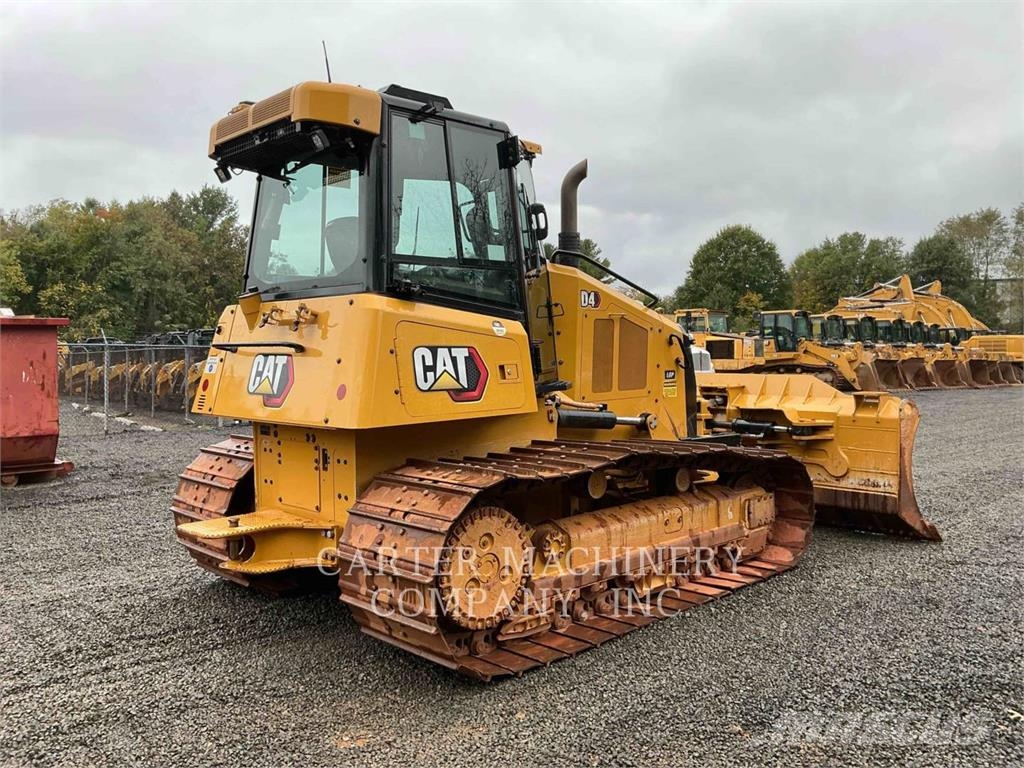 CAT D4 Bulldozer på larvebånd