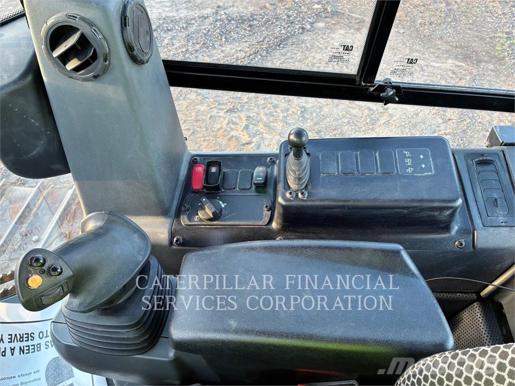 CAT D4-16 VP Tratores de esteira