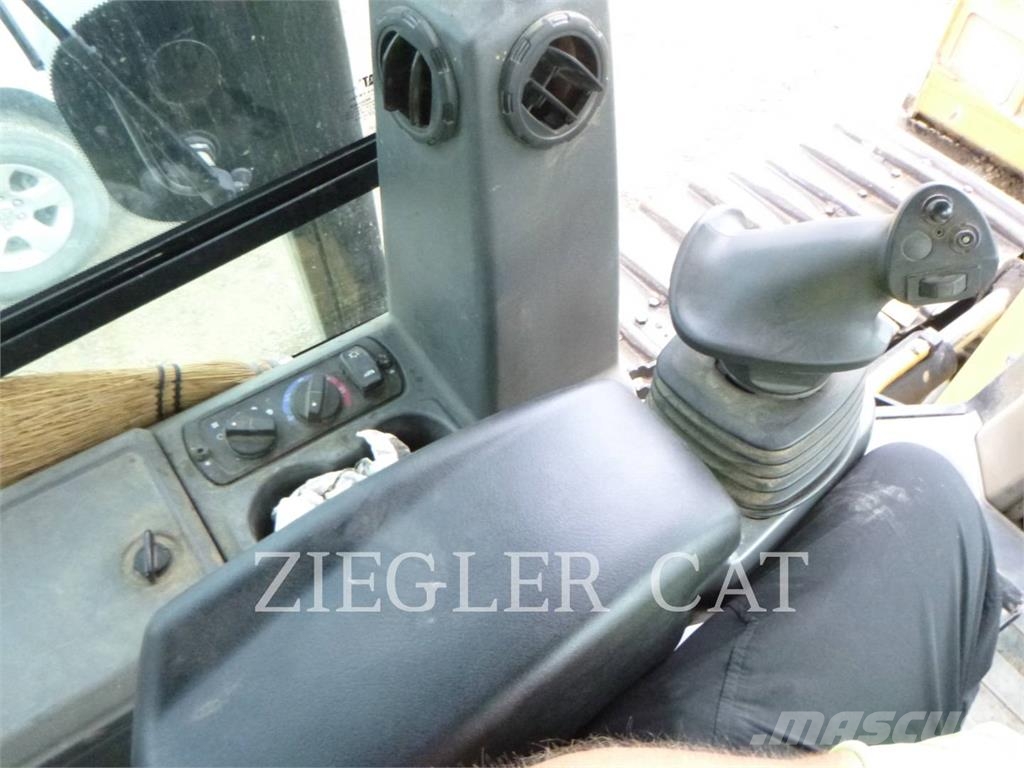 CAT D4-16VP Bulldozer