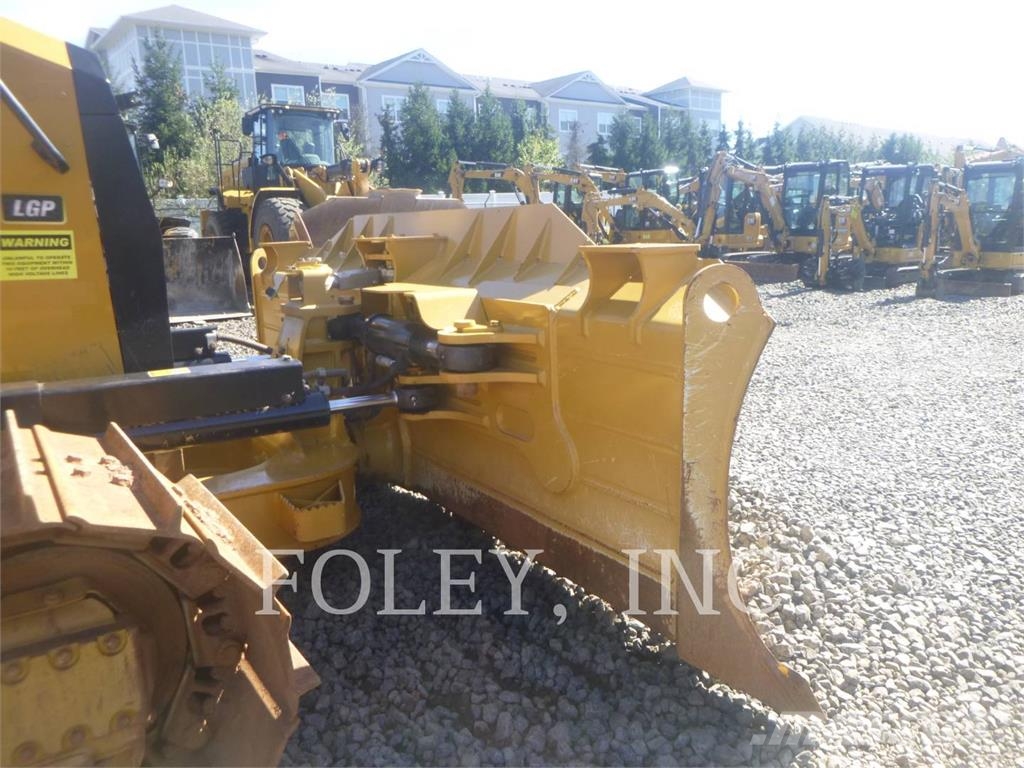 CAT D4-16VP Гусеничные бульдозеры