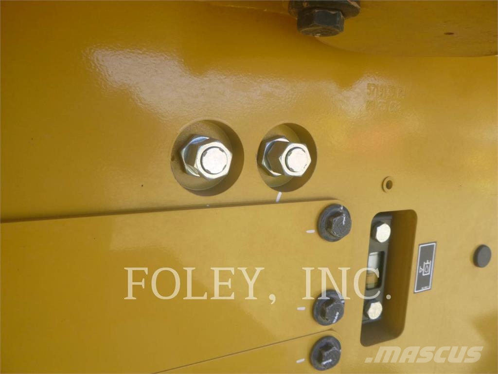 CAT D4-16VP Гусеничные бульдозеры
