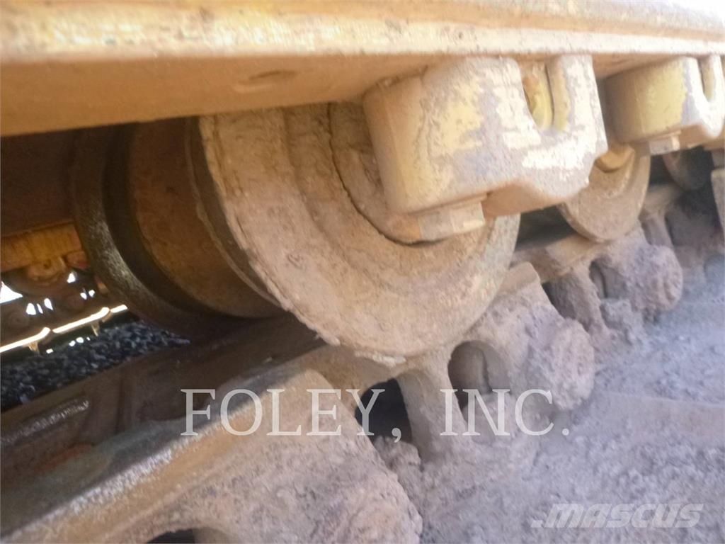 CAT D4-16VP Гусеничные бульдозеры