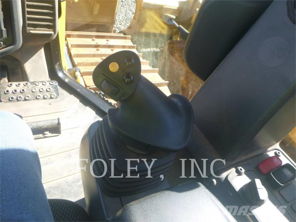 CAT D4-16VP Гусеничные бульдозеры