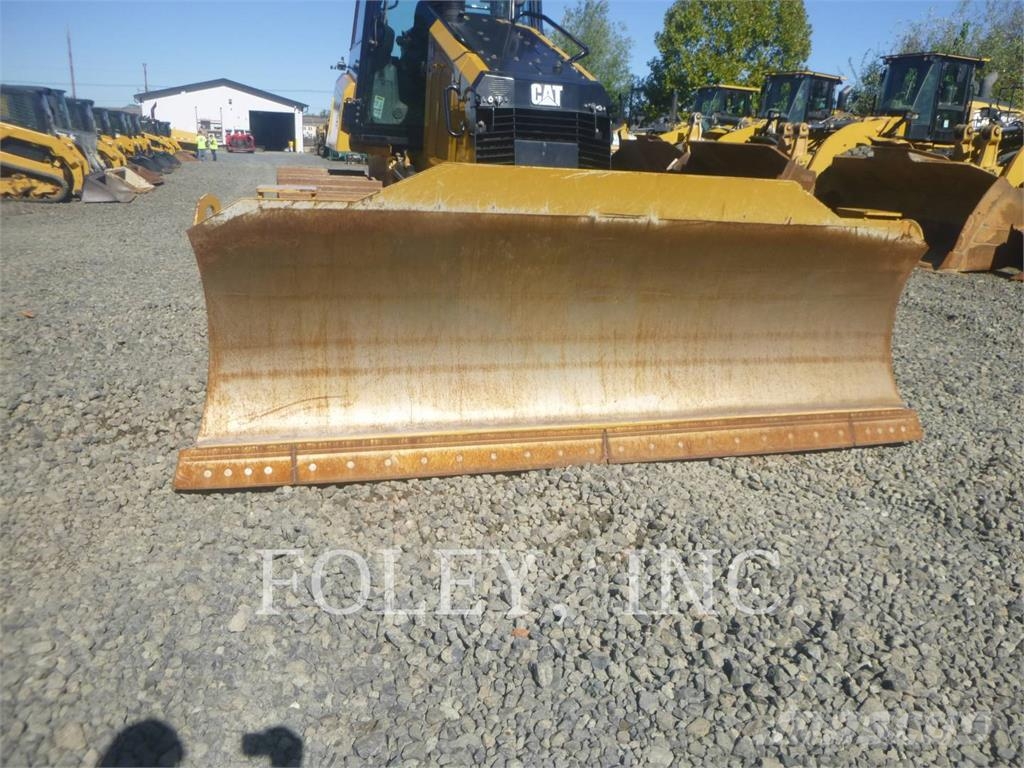 CAT D4-16VP Гусеничные бульдозеры