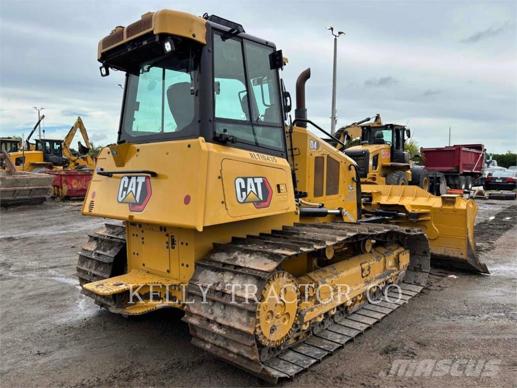 CAT D4-16VP Buldožeri gusjeničari
