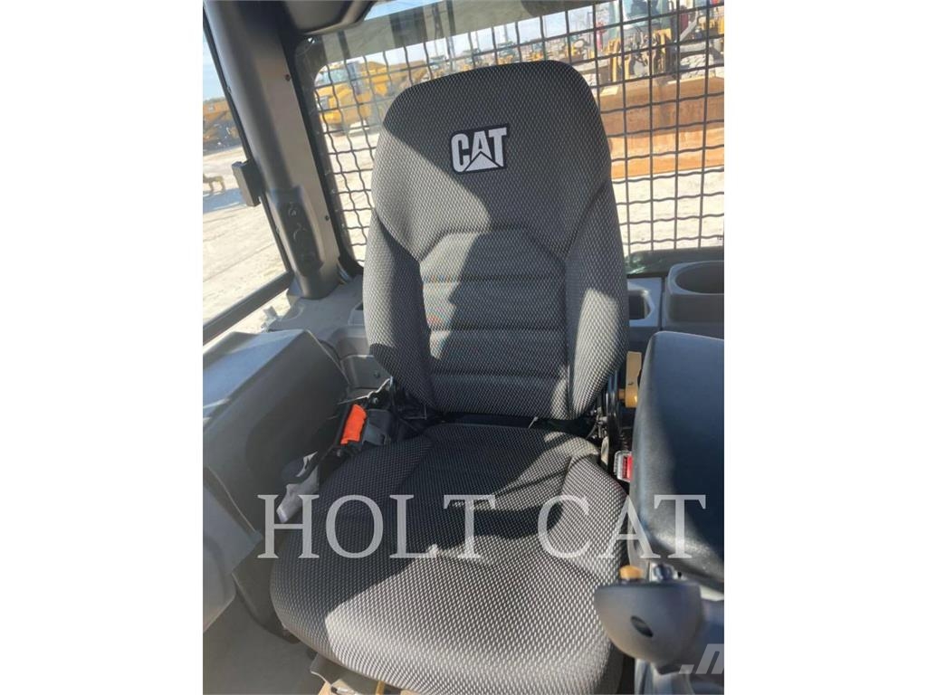 CAT D4 CAB Utovarivači na kotačima