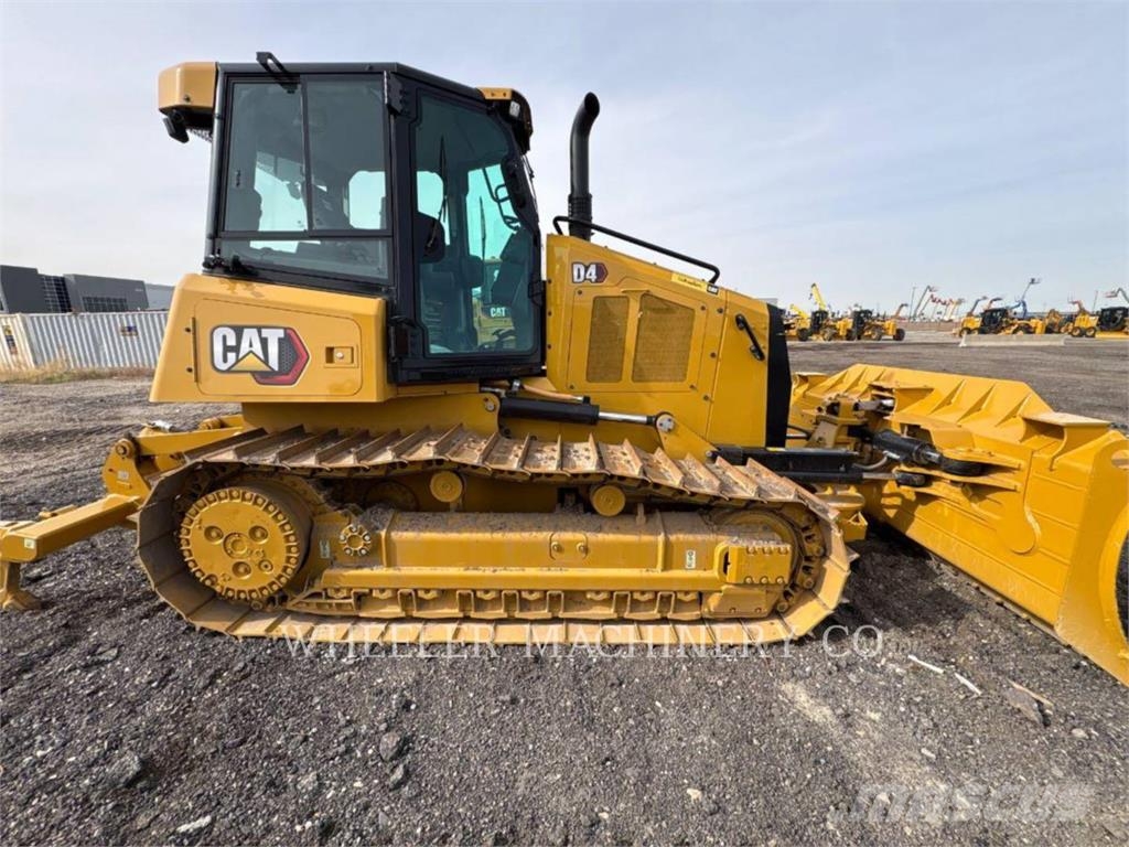 CAT D4 XL Pásové dozéry
