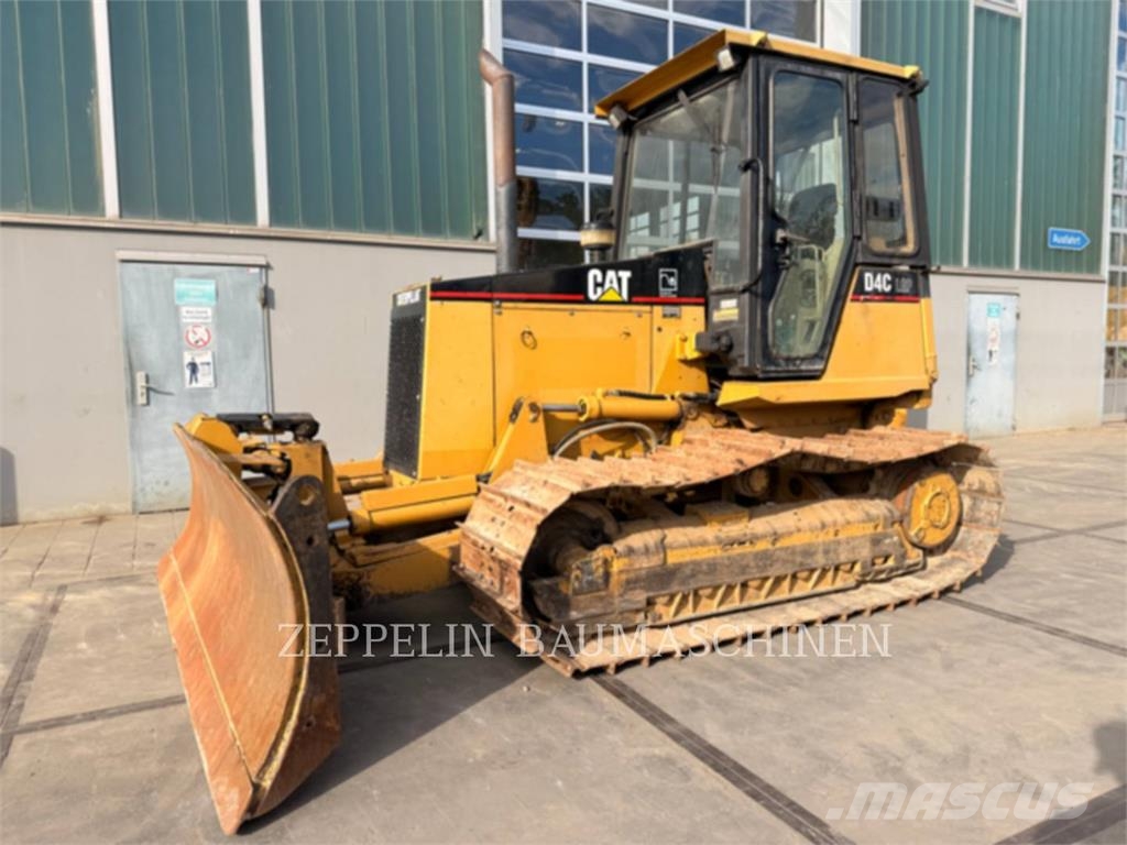 CAT D4CM Buldožerji goseničarji