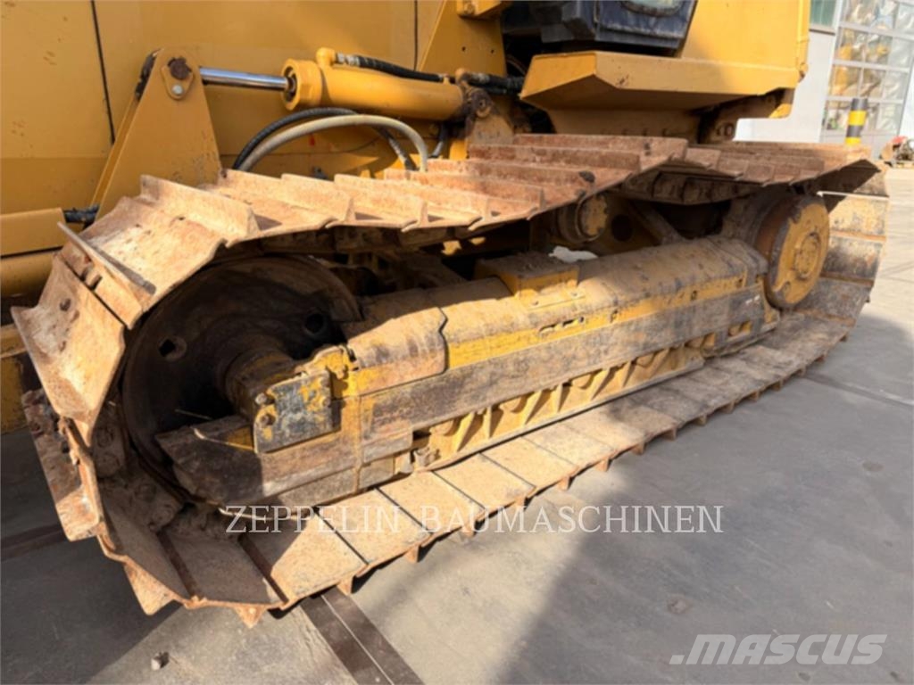 CAT D4CM Buldožerji goseničarji
