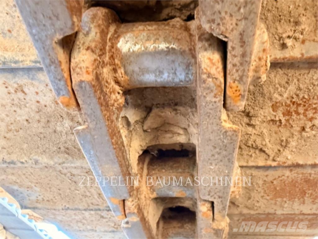 CAT D4CM Buldožerji goseničarji