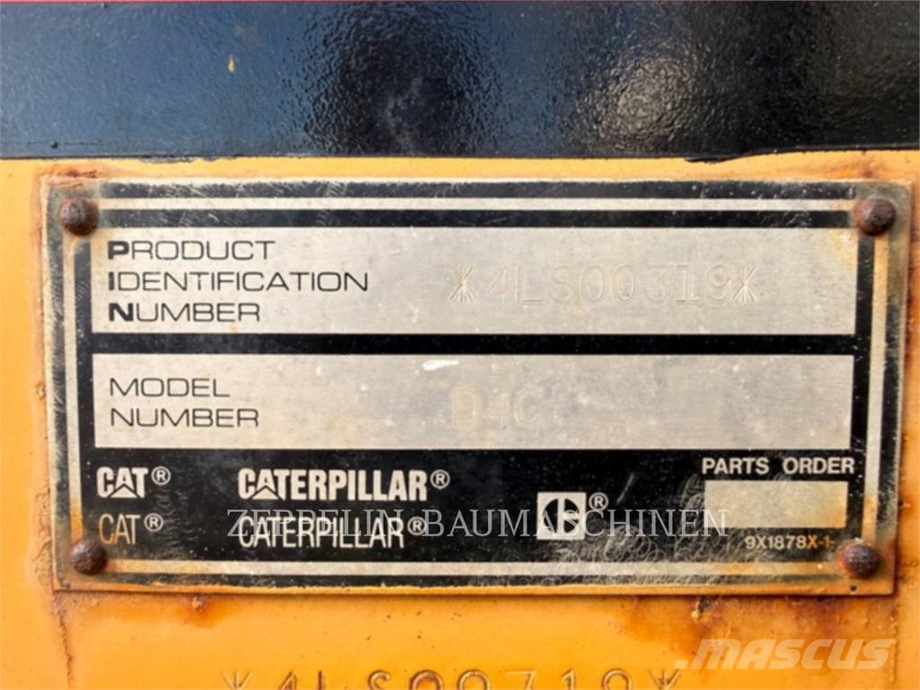 CAT D4CM Buldožerji goseničarji