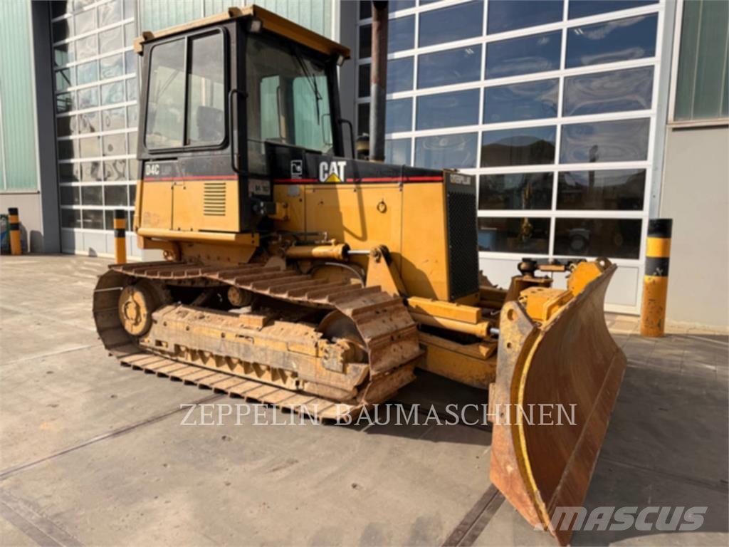 CAT D4CM Buldožerji goseničarji