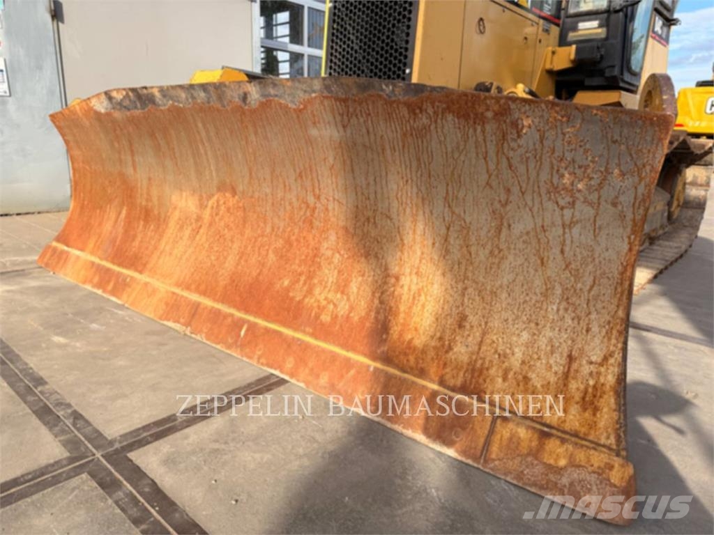 CAT D4CM Buldožerji goseničarji