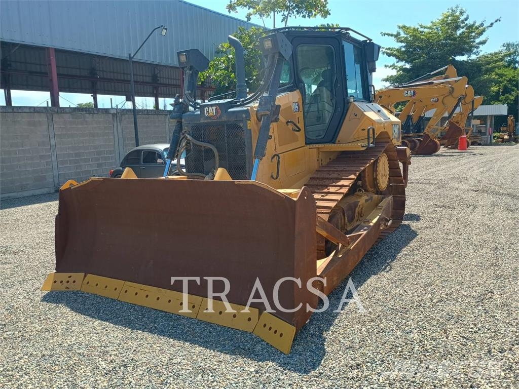 CAT D5 Гусеничные бульдозеры