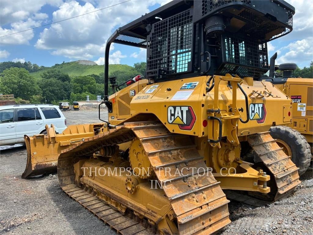 CAT D5 履帶推土機