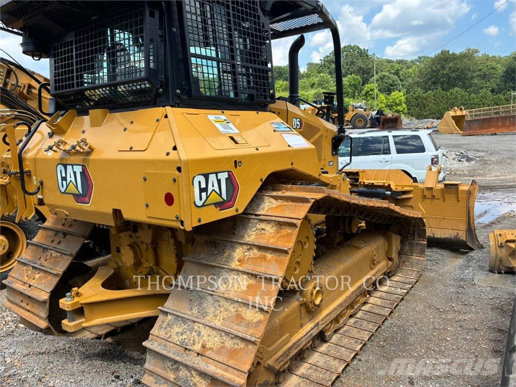 CAT D5 履帶推土機