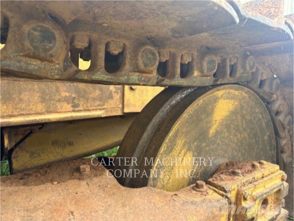 CAT D5 履帶推土機