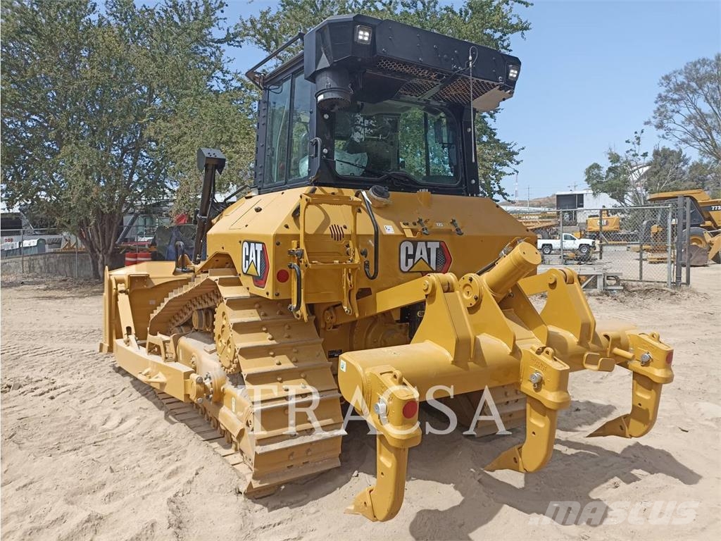 CAT D5 Buldožerji goseničarji