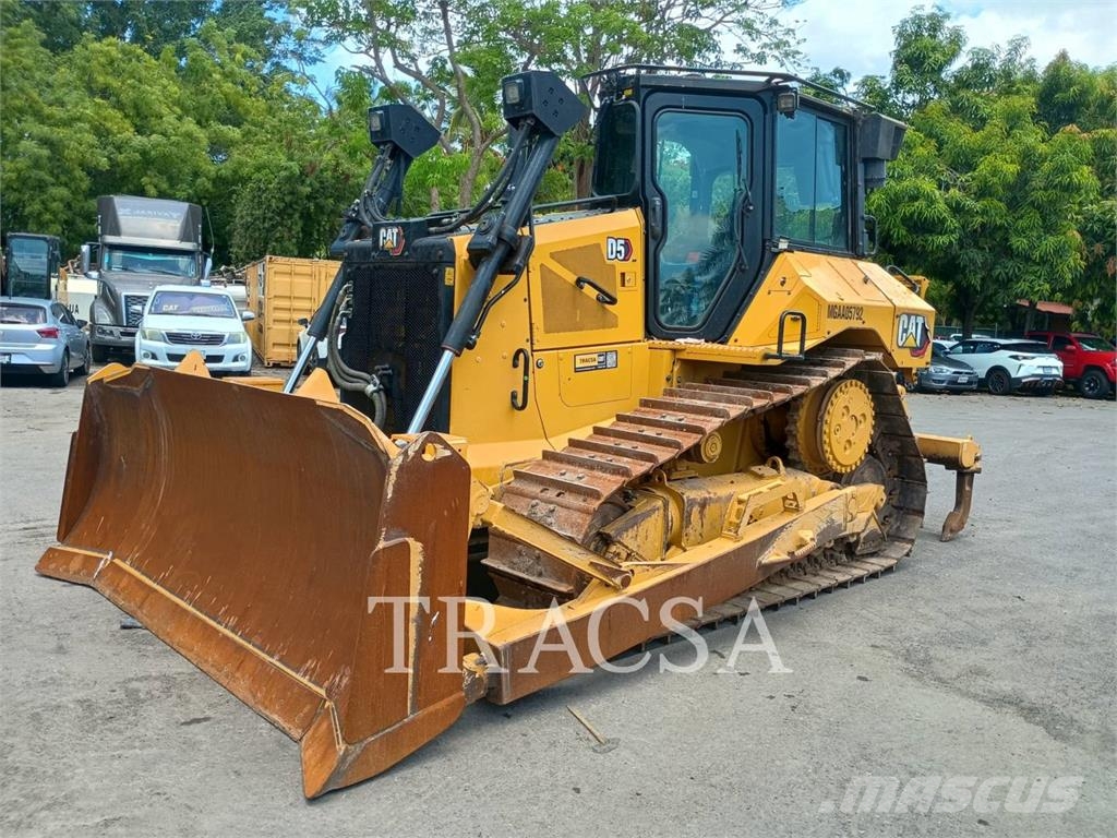 CAT D5 履帶推土機