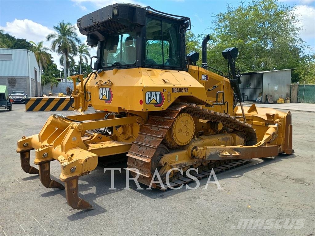 CAT D5 履帶推土機